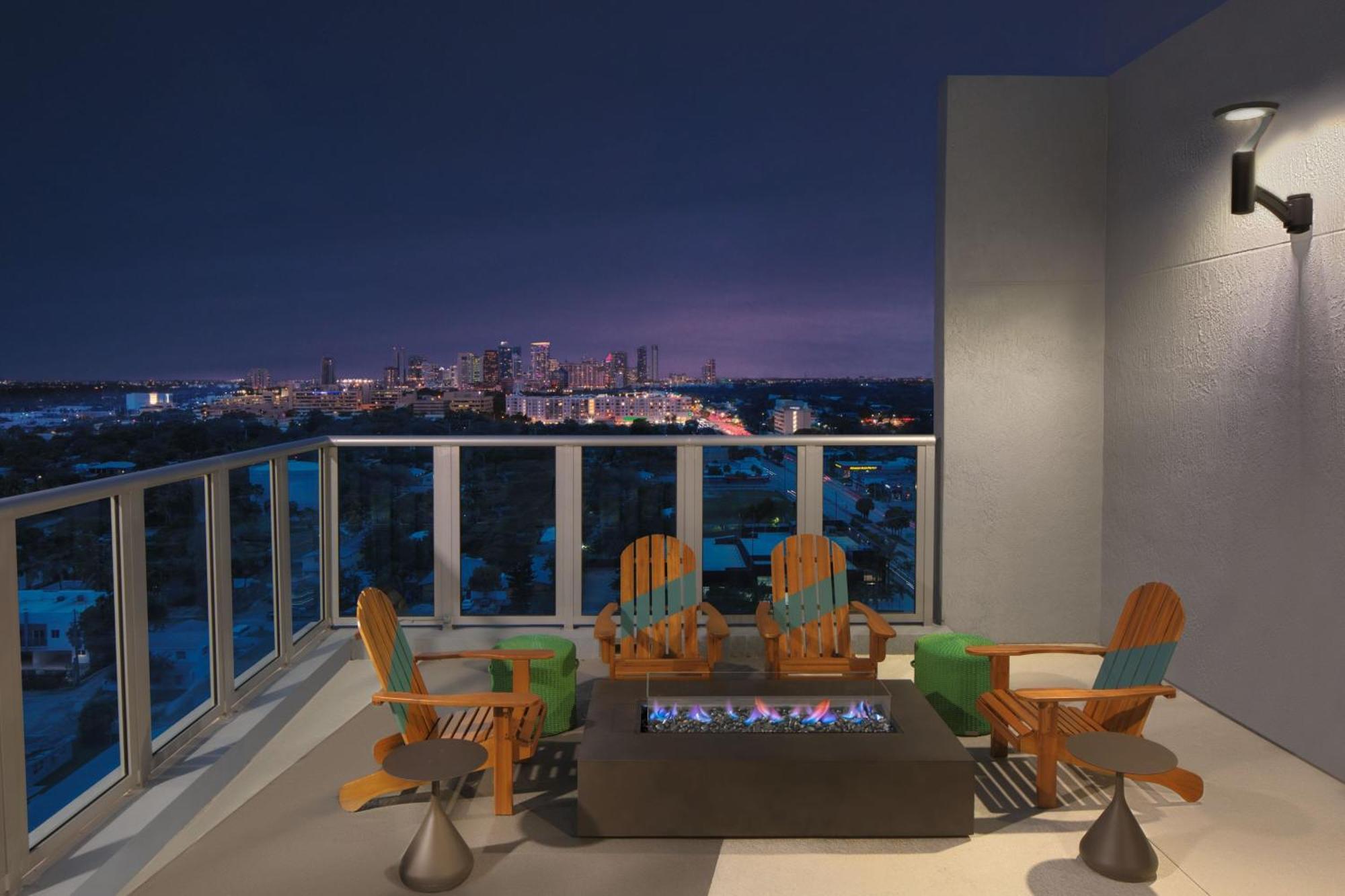 Aloft Fort Lauderdale Airport & Cruise Port Екстер'єр фото
