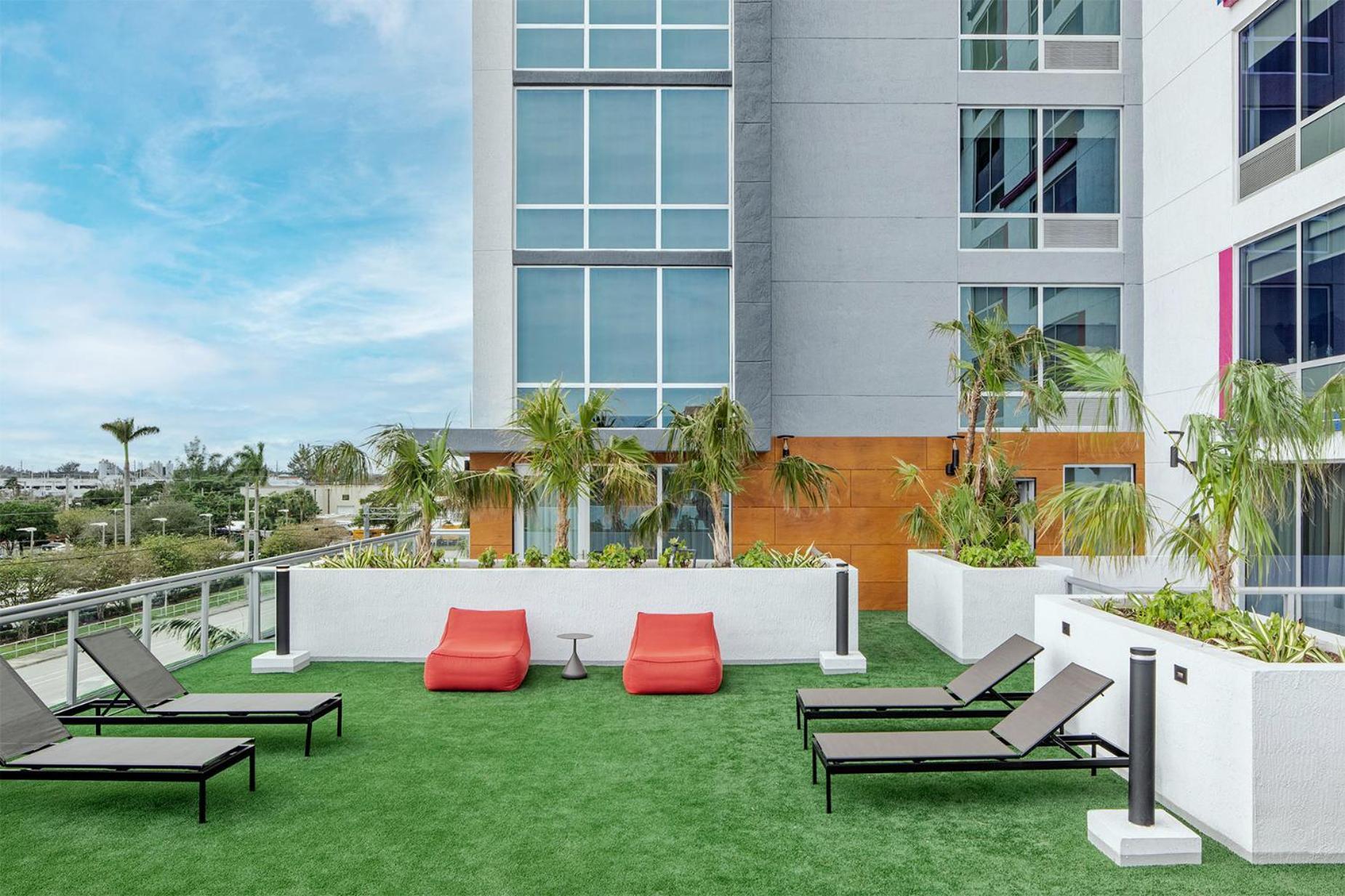 Aloft Fort Lauderdale Airport & Cruise Port Екстер'єр фото